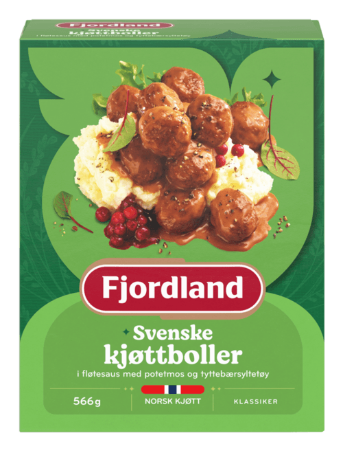 Svenske kjøttboller i fløtesaus med potetstappe og tyttebærsyltetøy
