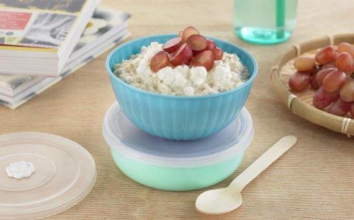 Kald havregrøt med cottage cheese, honning og druer